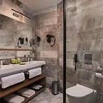 Hvd Reina Del Mar - Premium Service & Free Parking Hotel