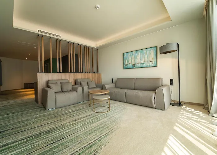 Hvd Reina Del Mar - Premium Service & Free Parking Hotel Obzor