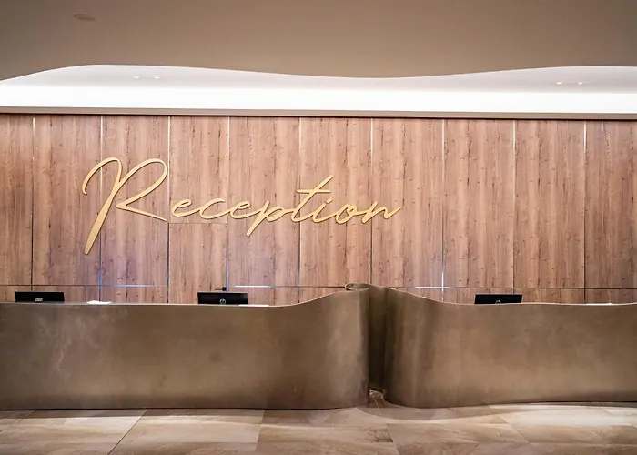 Hvd Reina Del Mar - Premium Service & Free Parking