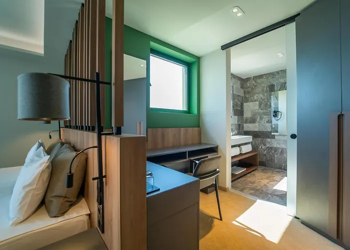 Hvd Reina Del Mar - Premium Service & Free Parking Hotel 5*